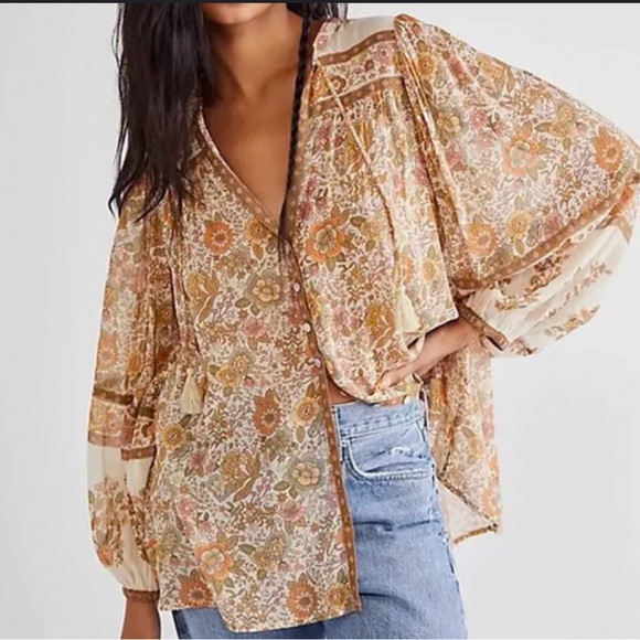 Spell & The Gypsy Collective Juniper Blouse In Cream - Picture 2 of 11